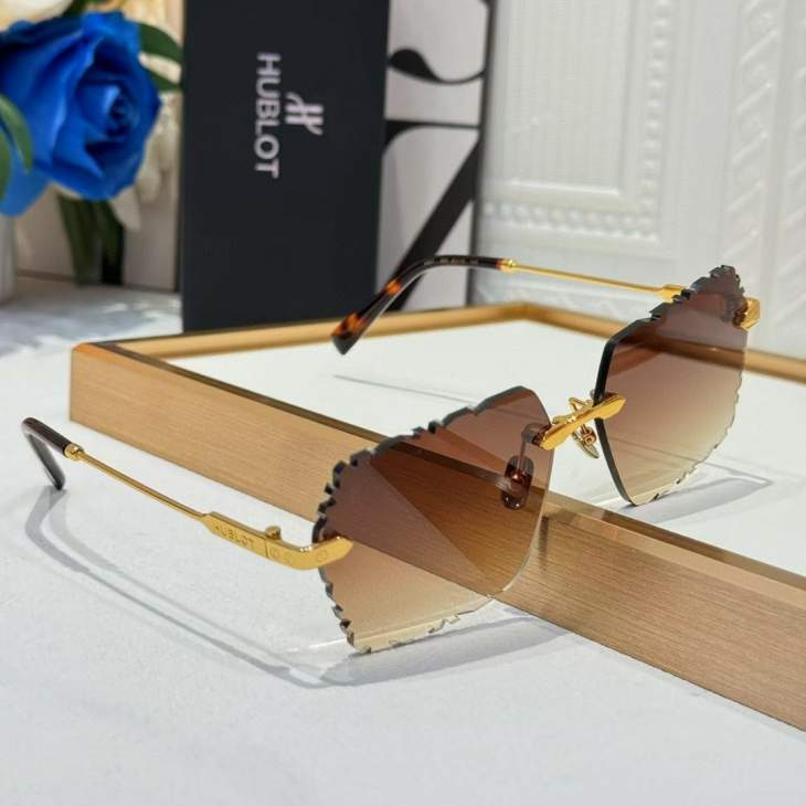 Picture of Hublot Sunglasses _SKUfw71164331fw